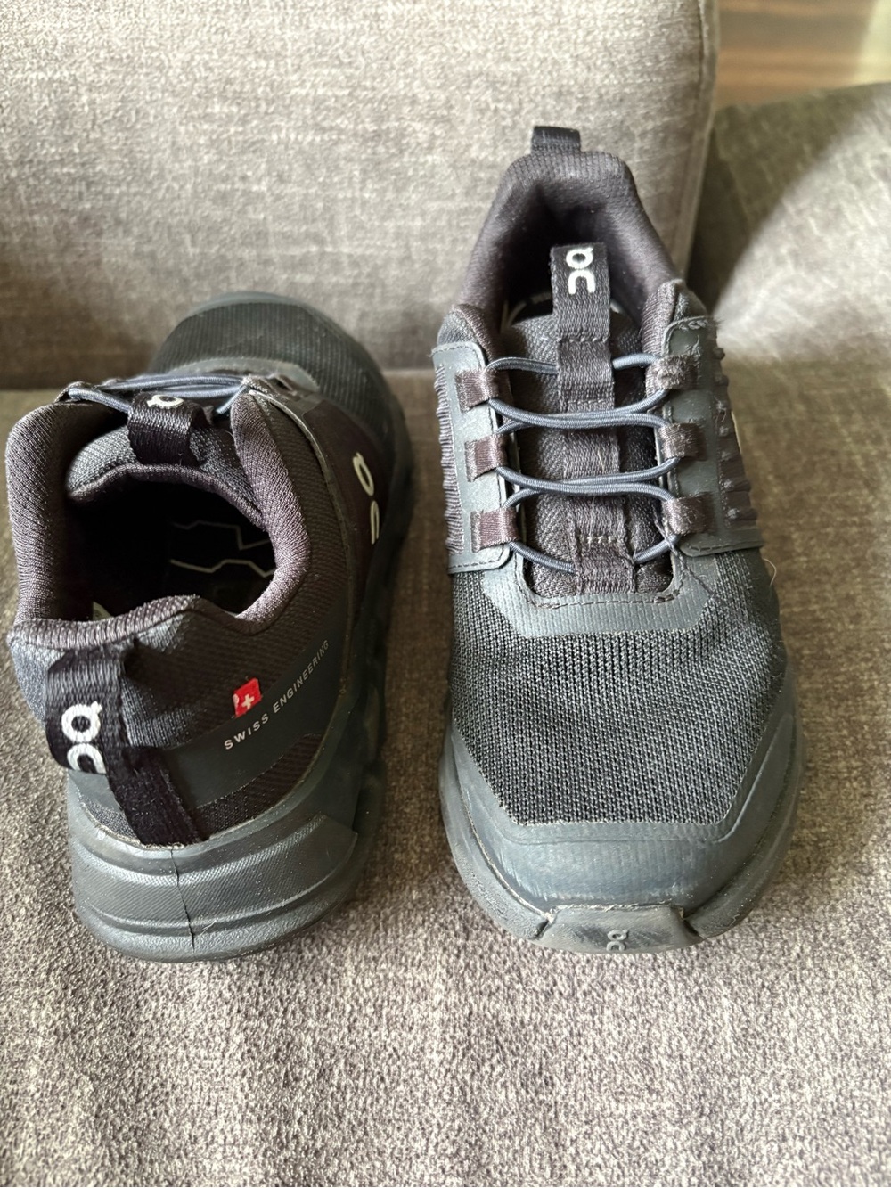 On Running Kids Black Trail Sneakers